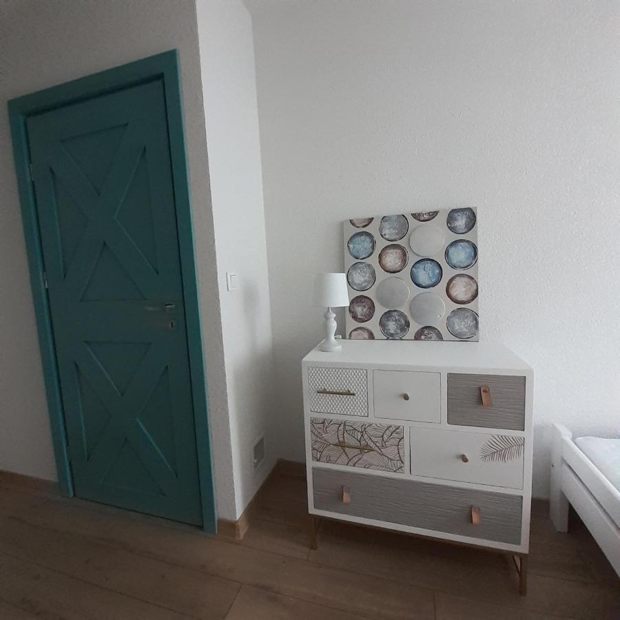 Pastelowy Domek Z Balia Elektryczna Z Jacuzzi Zalakowo Exteriér fotografie