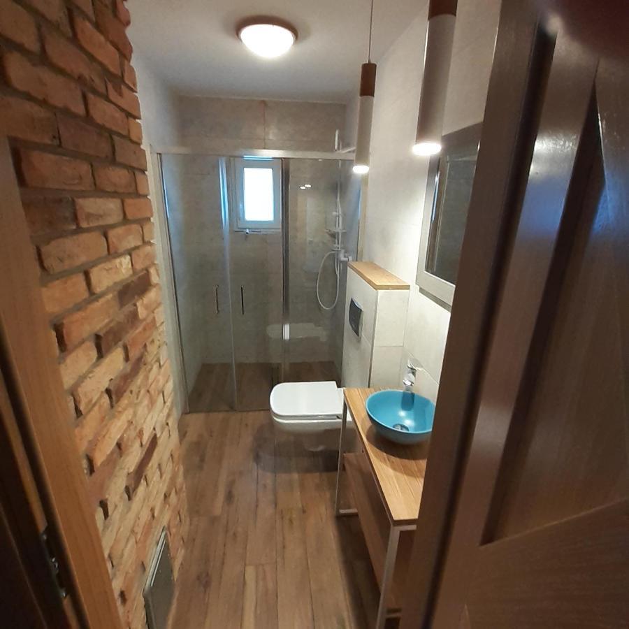 Pastelowy Domek Z Balia Elektryczna Z Jacuzzi Zalakowo Exteriér fotografie